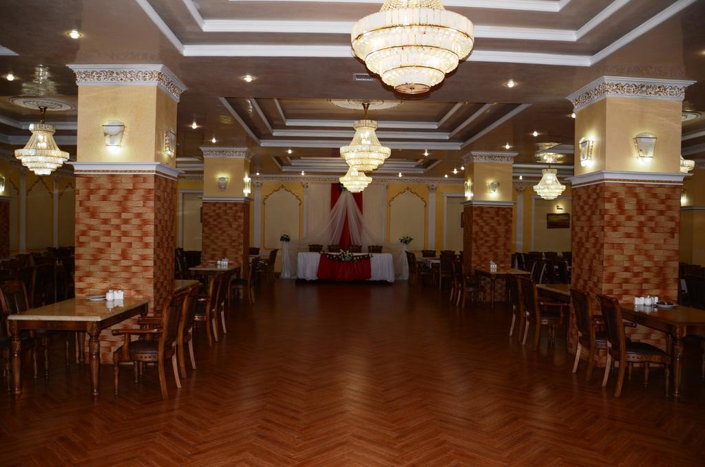 Saryarka Hotel Astana Luaran gambar