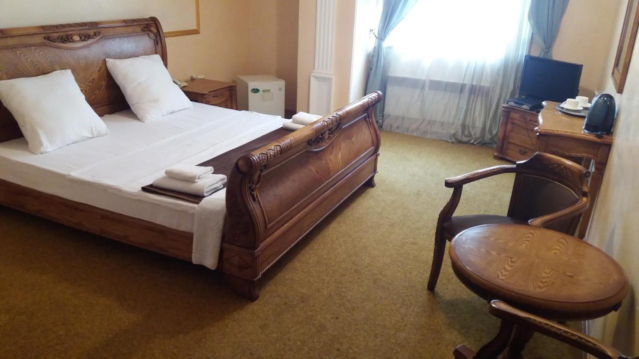 Saryarka Hotel Astana Luaran gambar